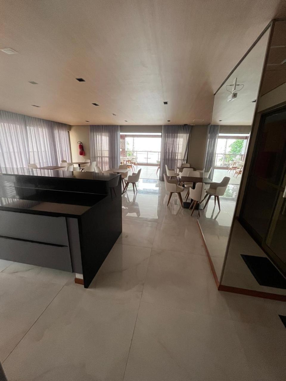 Novo E Sala Proximo Da Do Porto Da Barra Apartment *